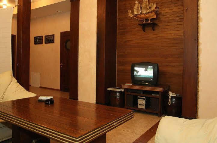 Columbus Hotel Odessa Eksteriør bilde