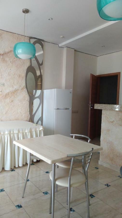 Columbus Hotel Odessa Eksteriør bilde